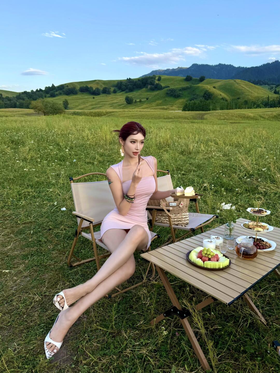 美得像闯入了油画里的草原