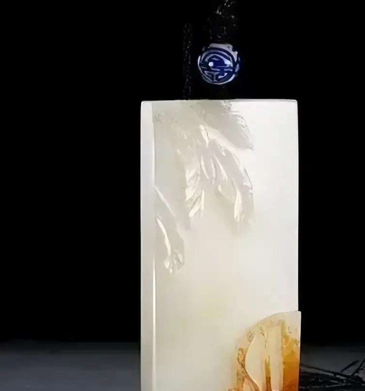 玩玉这事儿，在2026年的中国市场里越来越火，尤其年轻人开始把玉当成日常悦己单品