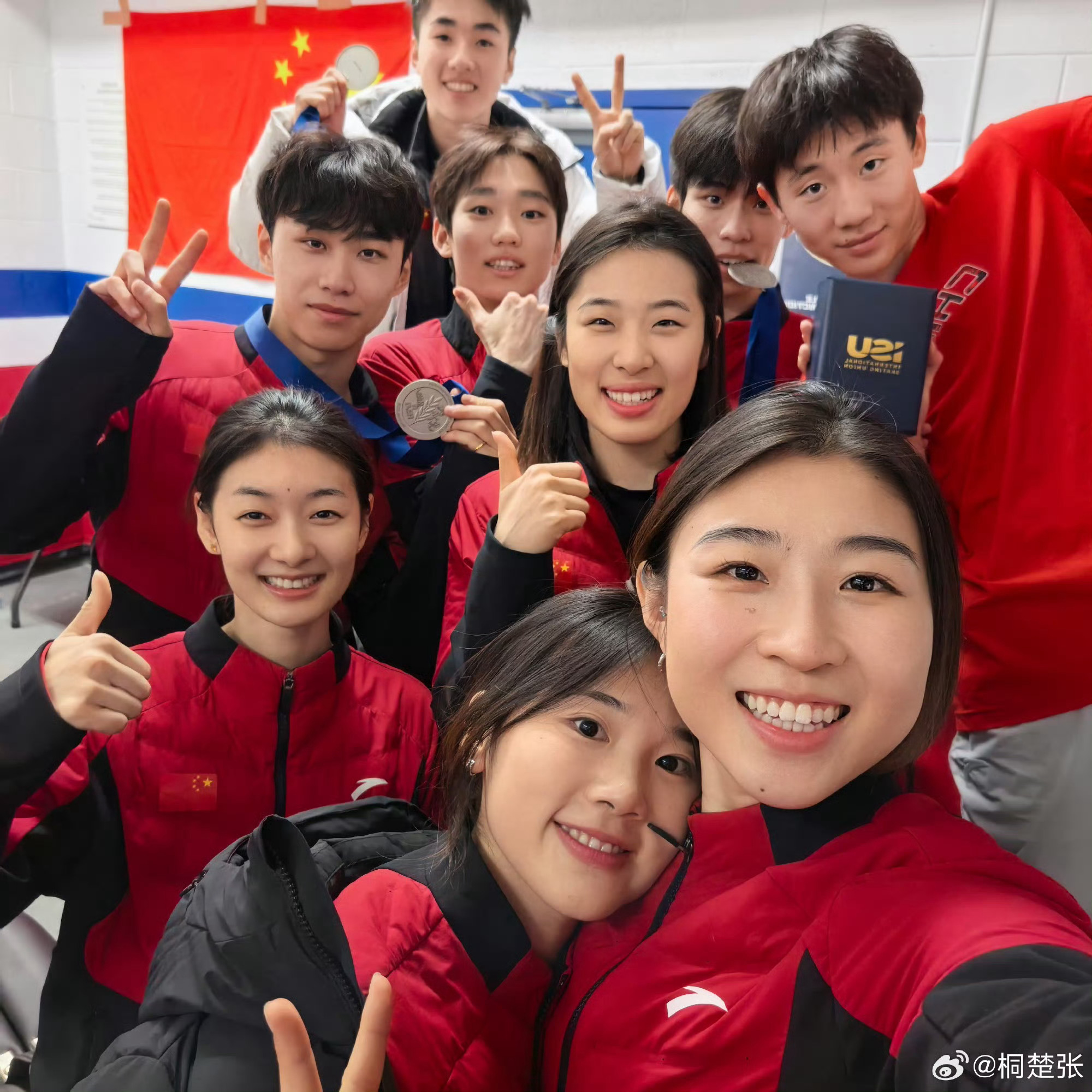 #张楚桐发博总结短道速滑世锦赛##张楚桐说下一站继续冲#发博：赛季收官，收获了一