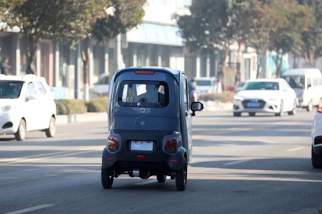 近期，“上海、广州试点‘老头乐’专属 C7 驾照” 的消息热传，实为虚假信息。上