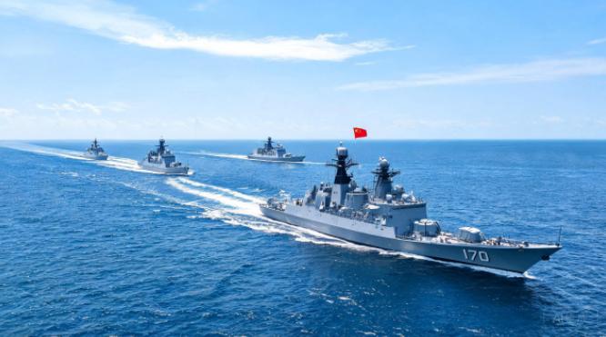 8月11日，中国国防部突然甩出一条硬核消息：中国海军红河舰和印尼“莱”号护卫舰，