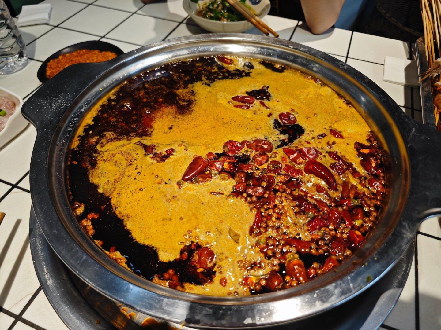 饿了，出来吃点串儿[苦涩] ​​​