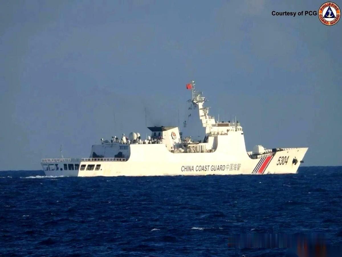这两天的菲律宾媒体，全在死死盯着一艘中国大船。
中国海警5304船的航迹，硬生生
