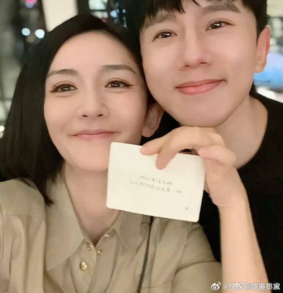 哈哈哈哈哈看来我们对秀恩爱都“很不开心”话虽然这么说，但我还是喜欢张杰谢娜，以后