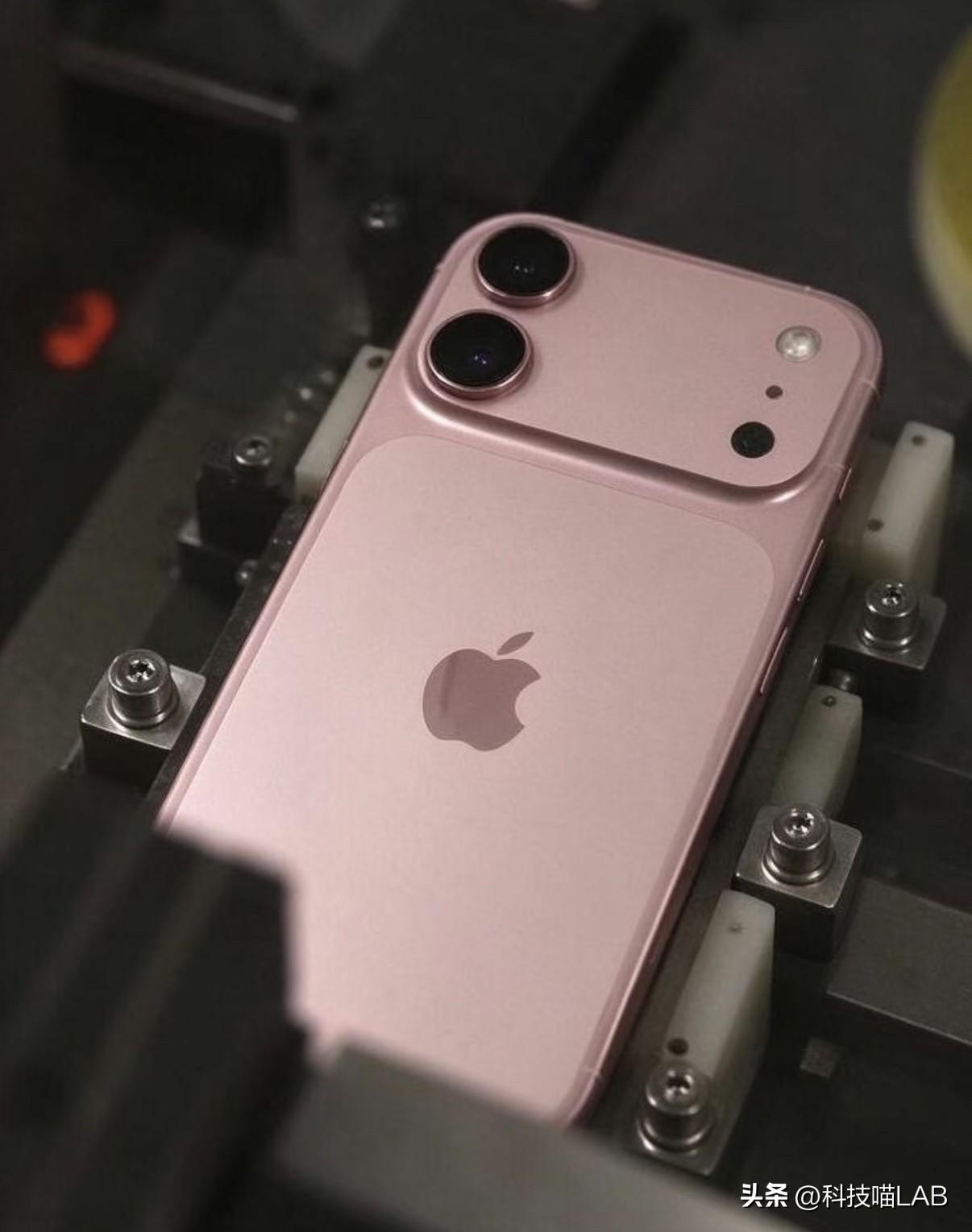 iPhone18新设计曝光，明年春季上市发布，后盖设计换了，像Pro系列了，图片