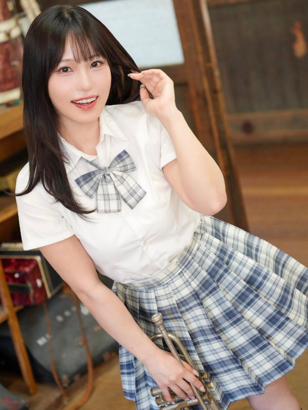 晒图笔记大赛琴声悠扬，少女如画。