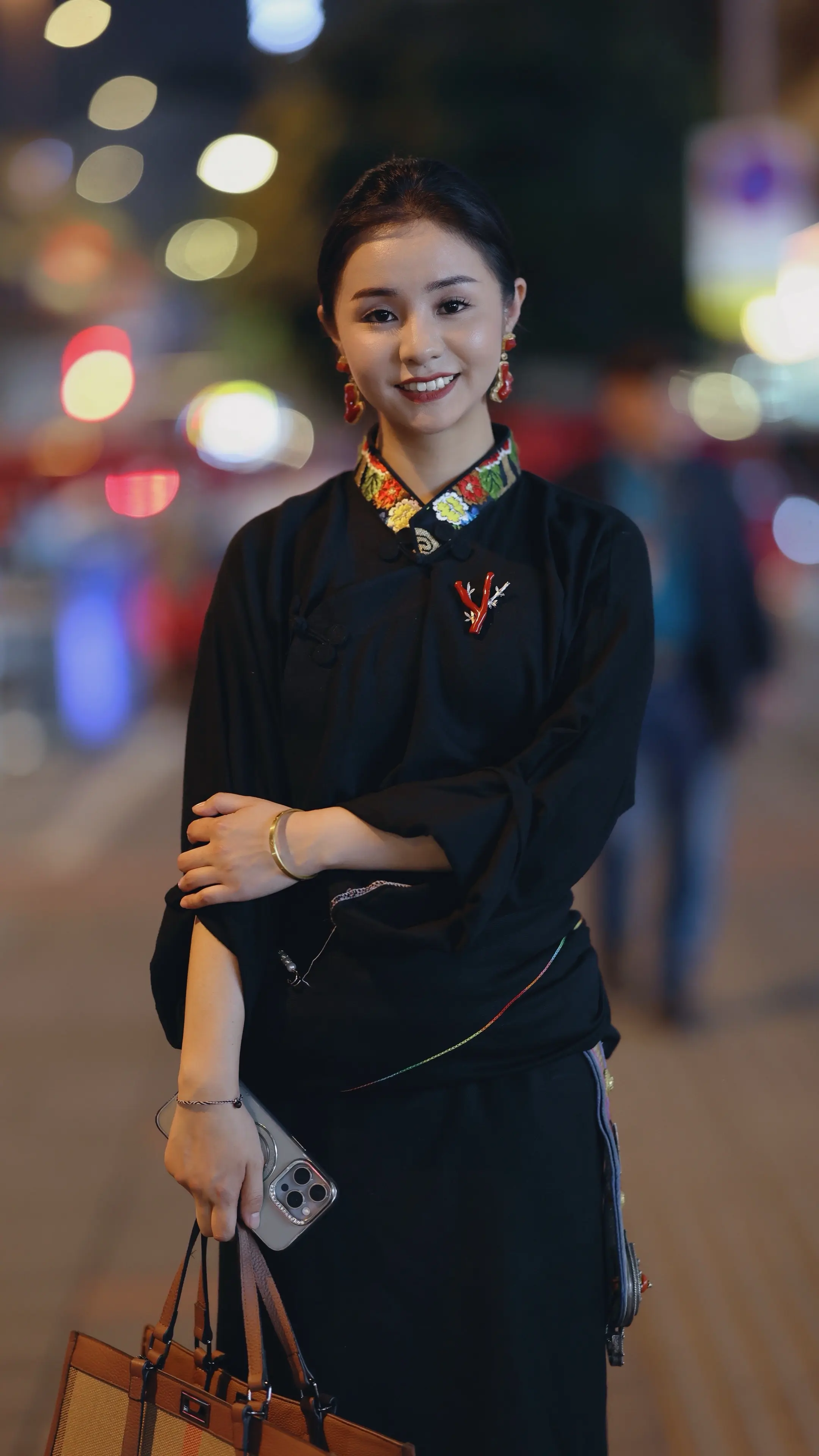 你可以拍的不好，但一定要记录下来藏服写真 “卓热查姆”