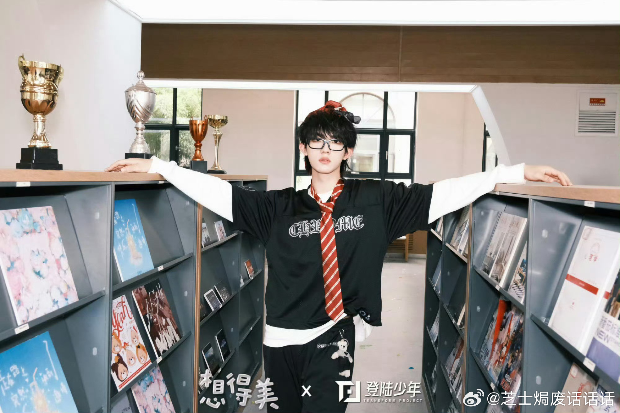 胖玻璃球椰正式降临！摆脱帅气固有印象，解锁软萌搞笑一面。可盐可甜切换自如，这个出