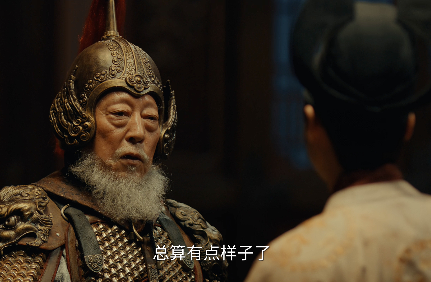 这里编剧的意图很明显了太平年里的老胡是钱家的鞭子并没有个人野心而是一个人左右了吴