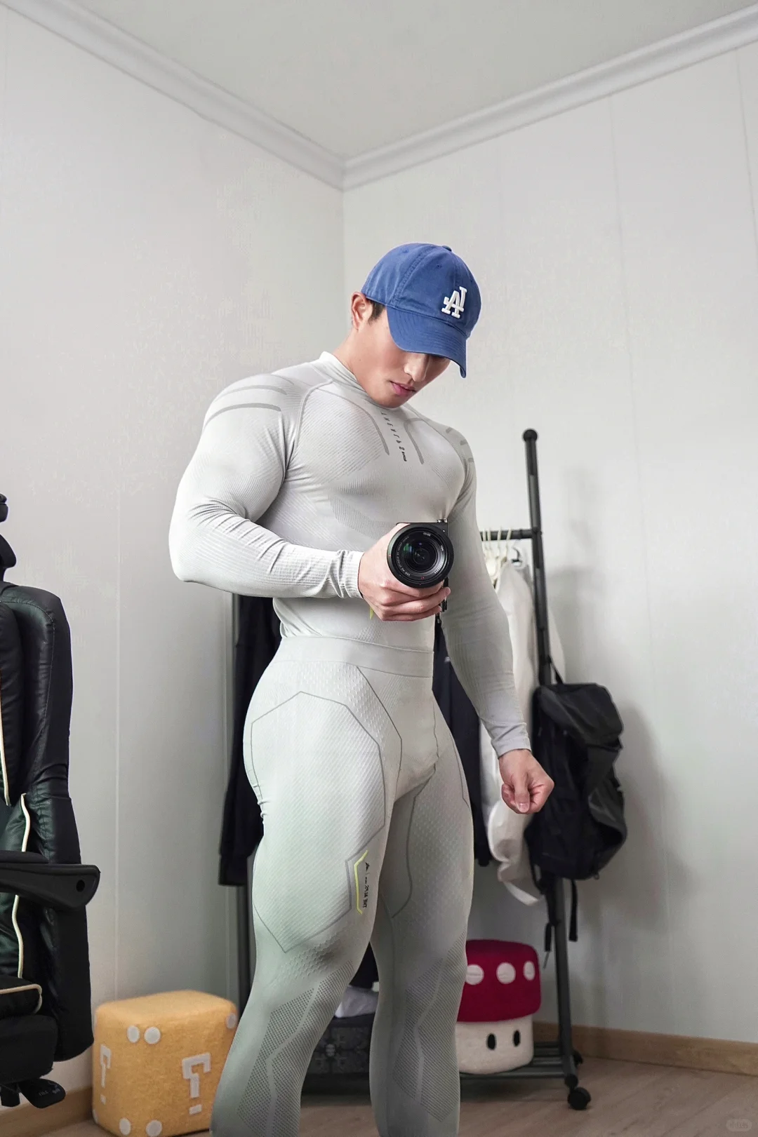 滑不了雪，就拿来当秋衣秋裤穿了🎿