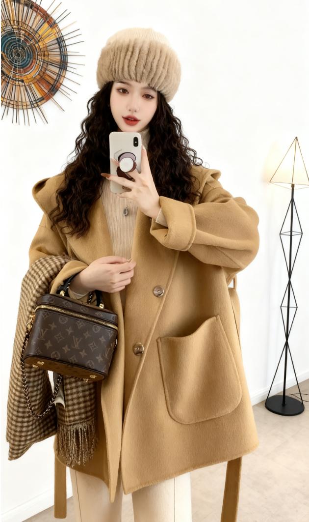 驼色双面羊绒大衣