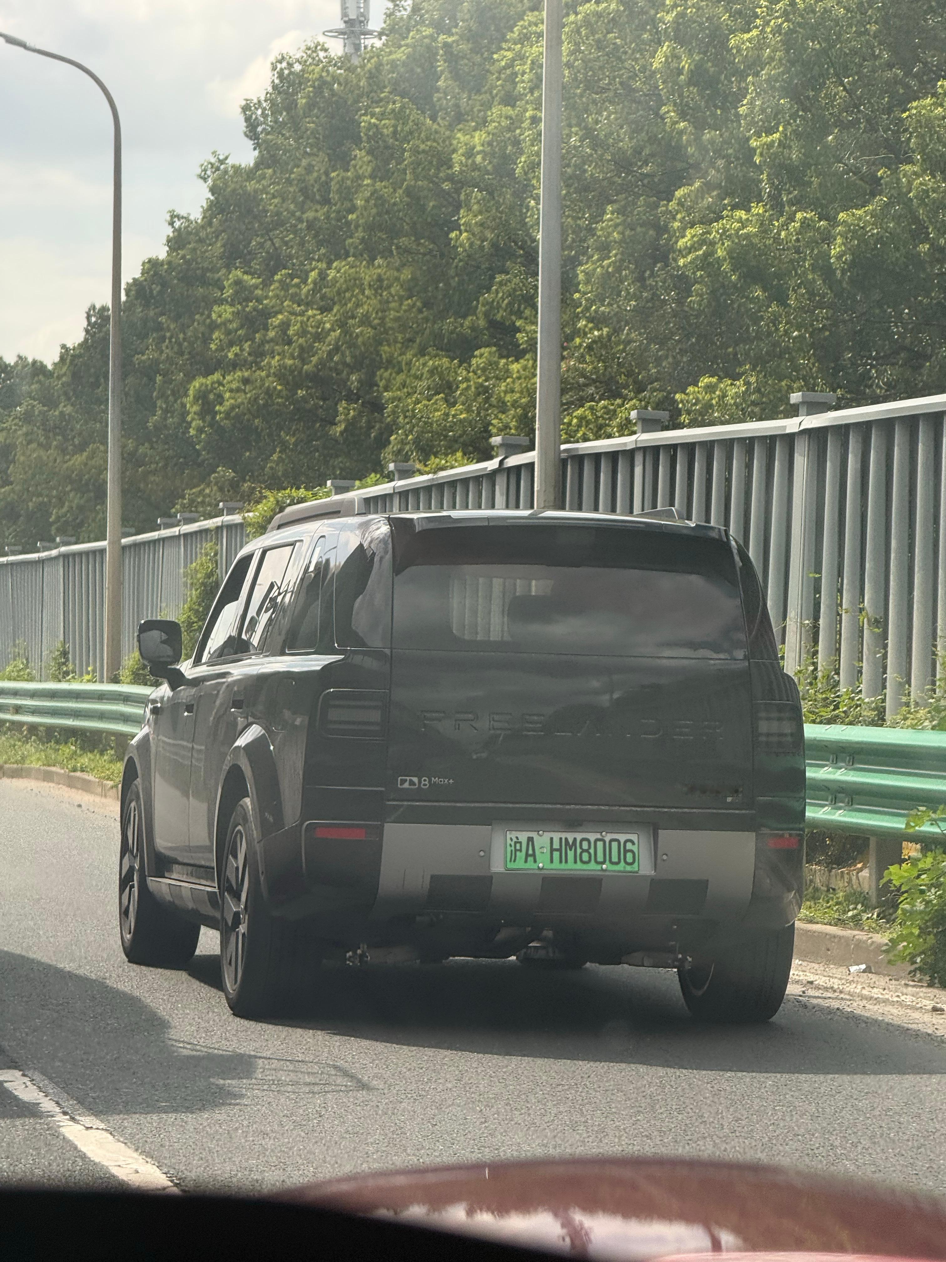 mia的汽车日常 早上上班就路遇了freelander神行者 这车交付这么快吗[