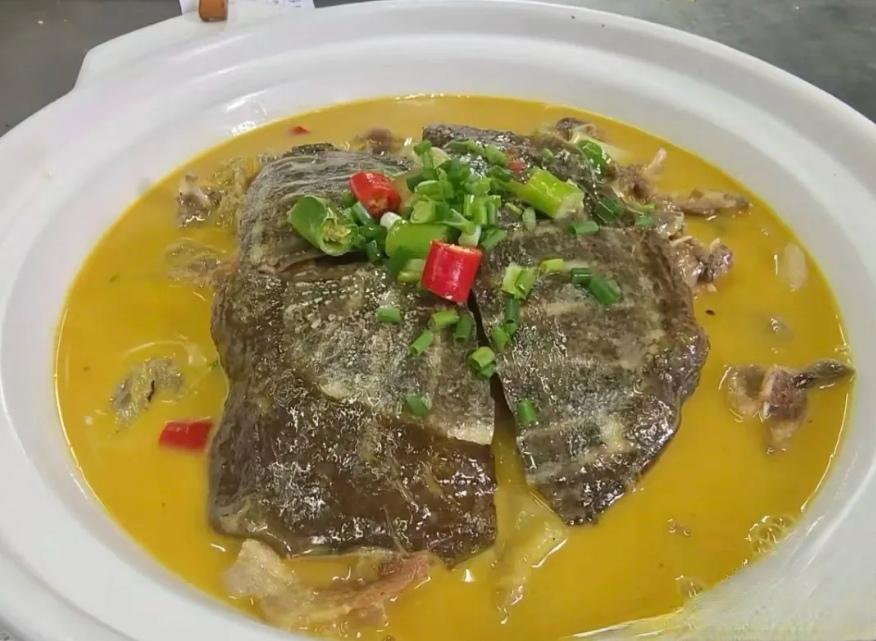 一桌庆达宴，满桌湖湘情

文/中国湘菜文化大师邓杰

庆达宴，是湘西企业家熊久锐