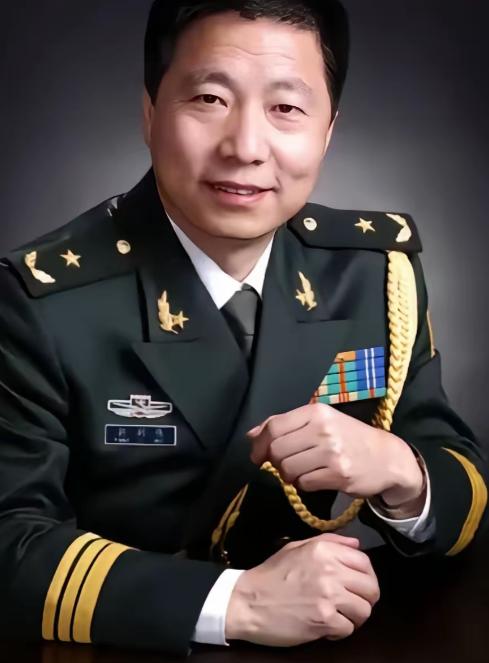 2003年神五一飞冲天，杨利伟让千年飞天梦成真；之后退休待遇公开：没有巨额奖金，