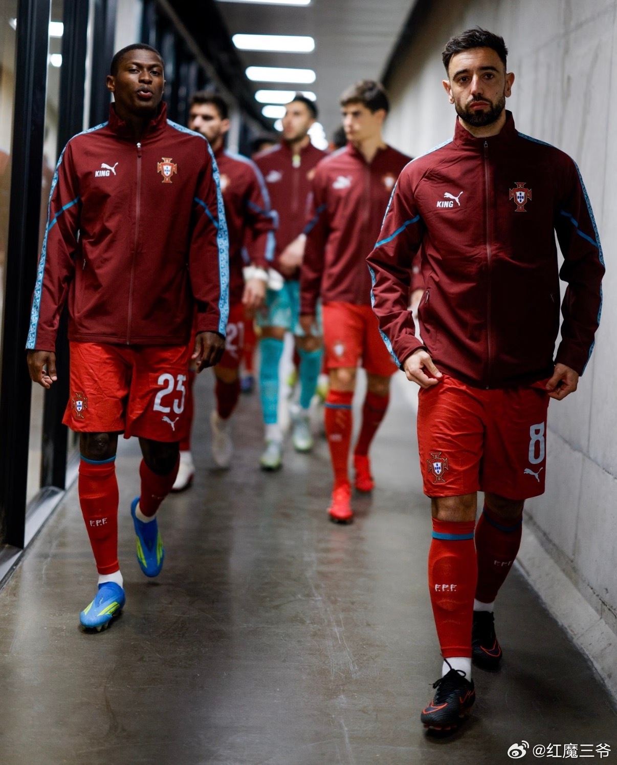 曼联  在最近的一场友谊赛中，🇵🇹葡萄牙队与墨西哥🇲🇽队以0:0的比分握