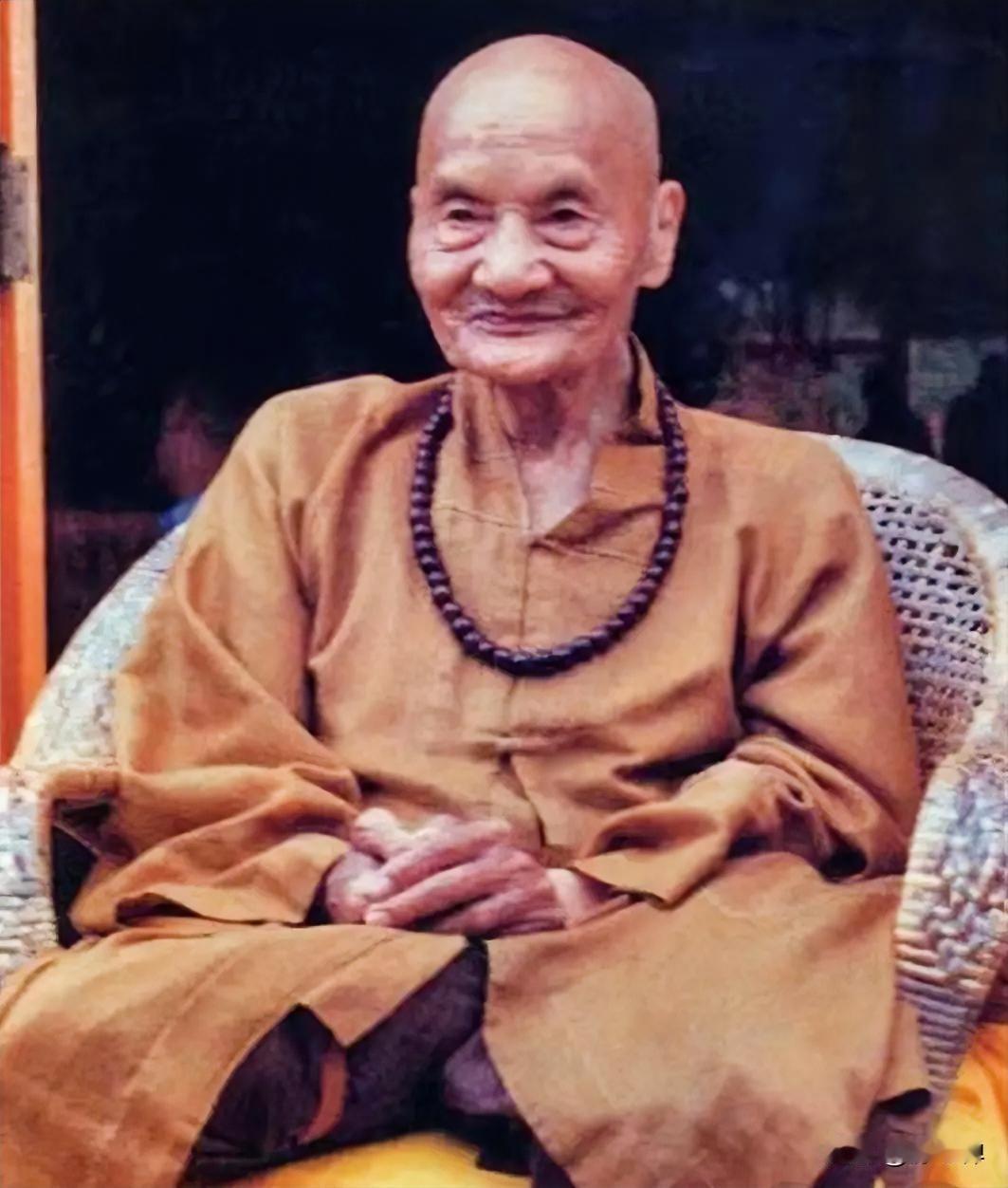 广钦老和尚说：“什么事都要学习放下，不要执着，不要样样记挂在心，不必去理会别人在