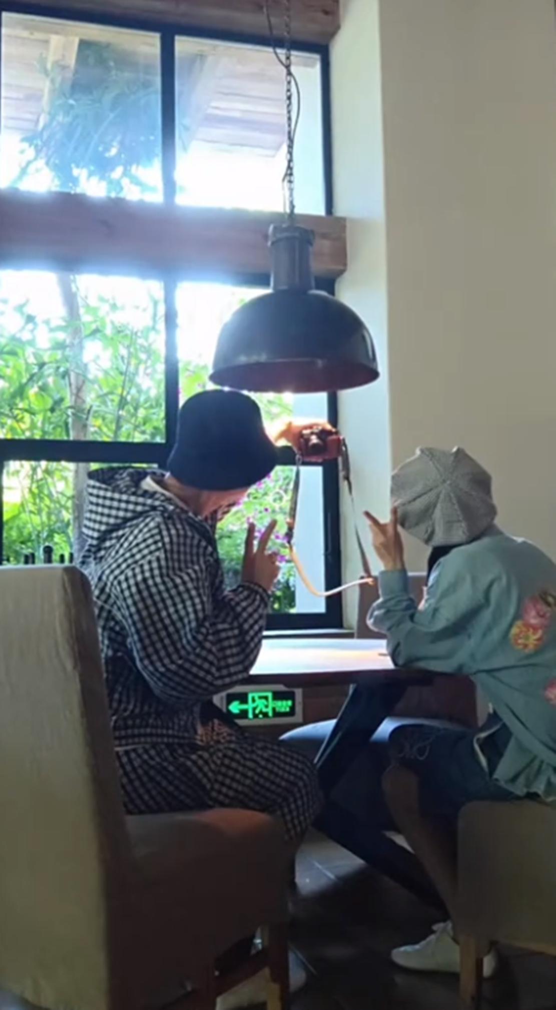 明星的感情事很奇怪，那些被看好的金童玉女说散就散了，而那些不被看好的，却安安稳稳