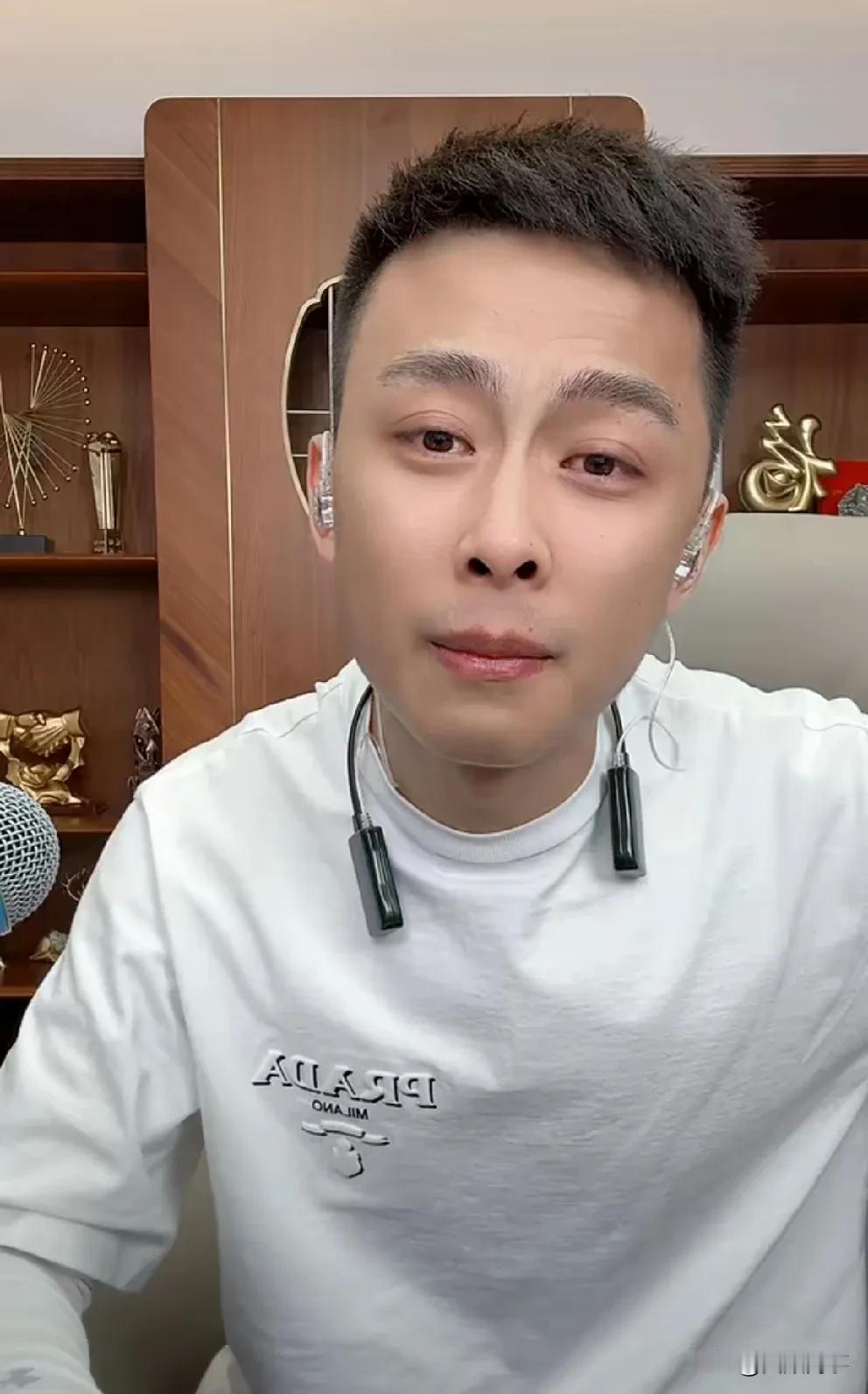 网红洋洋洋时隔三年后重回直播！

          三年前洋洋洋遭遇一场车祸，
