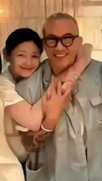 徐女士若知欧巴在综艺中透露与妻结婚的真实原因，恐怕会惊讶不已。 