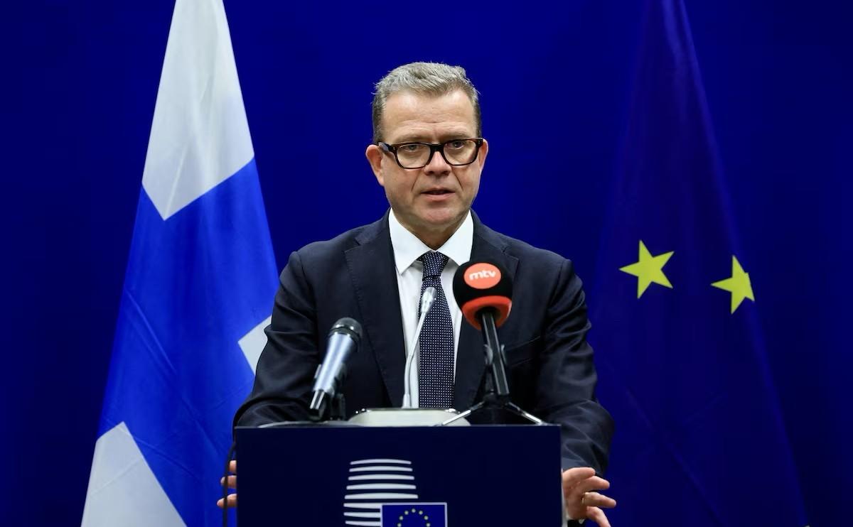 火速道歉，芬兰示好中国。当地时间17号，芬兰总理奥尔波在网上发声明，正式向中日韩