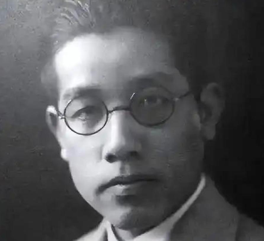 中国最大汉奸是谁？远比汪精卫更加可恨。若是无他，日本连中国大门都进不了，这个汉奸