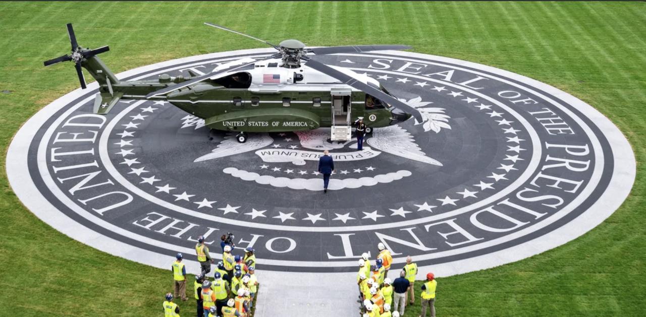 海军一号——VH-92A，在白宫执行首次任务