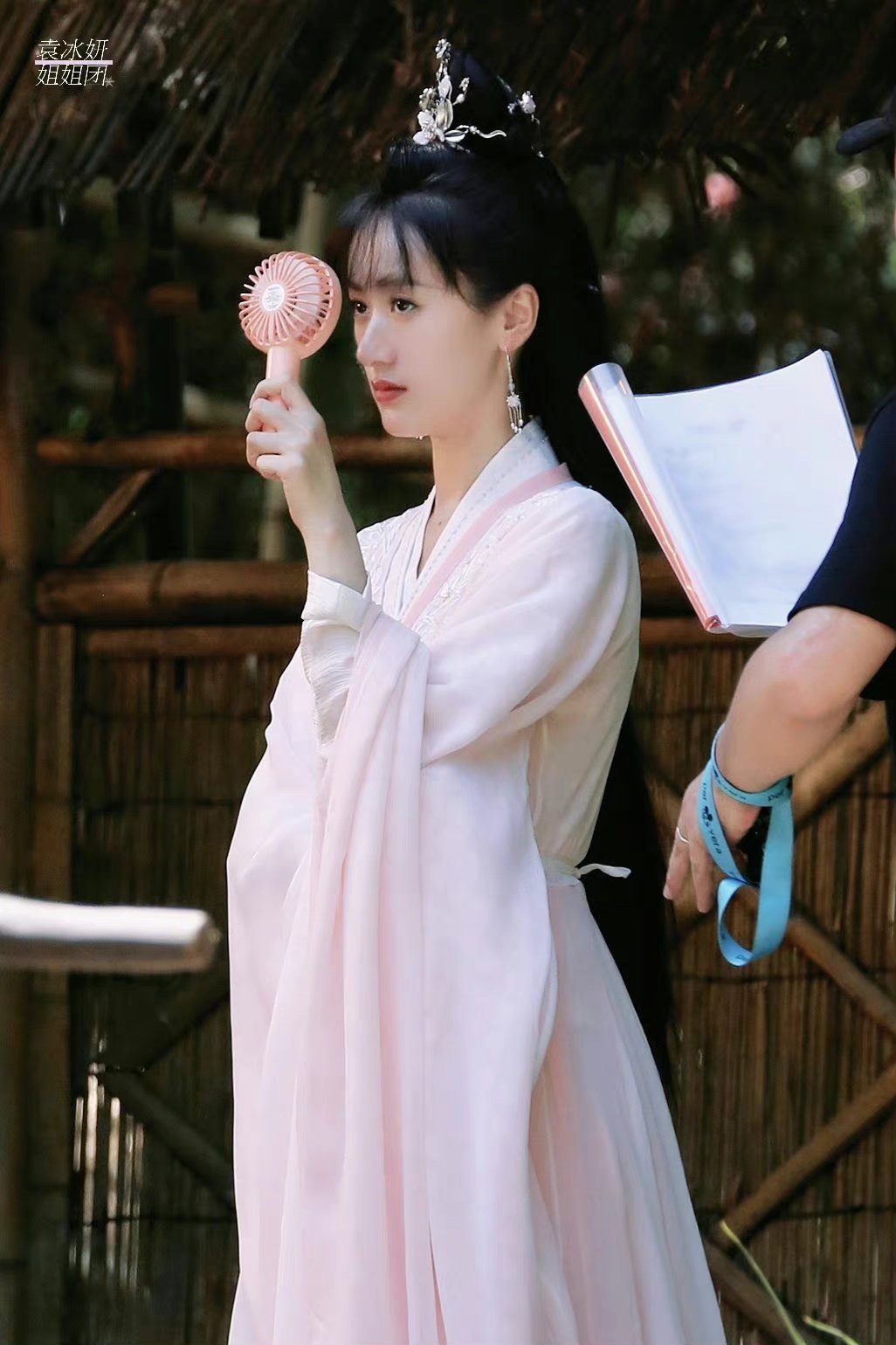 袁冰妍祝卿好yby袁冰妍刘泠春风十里，五十里，一百里，体测八百米，海底两万里，德