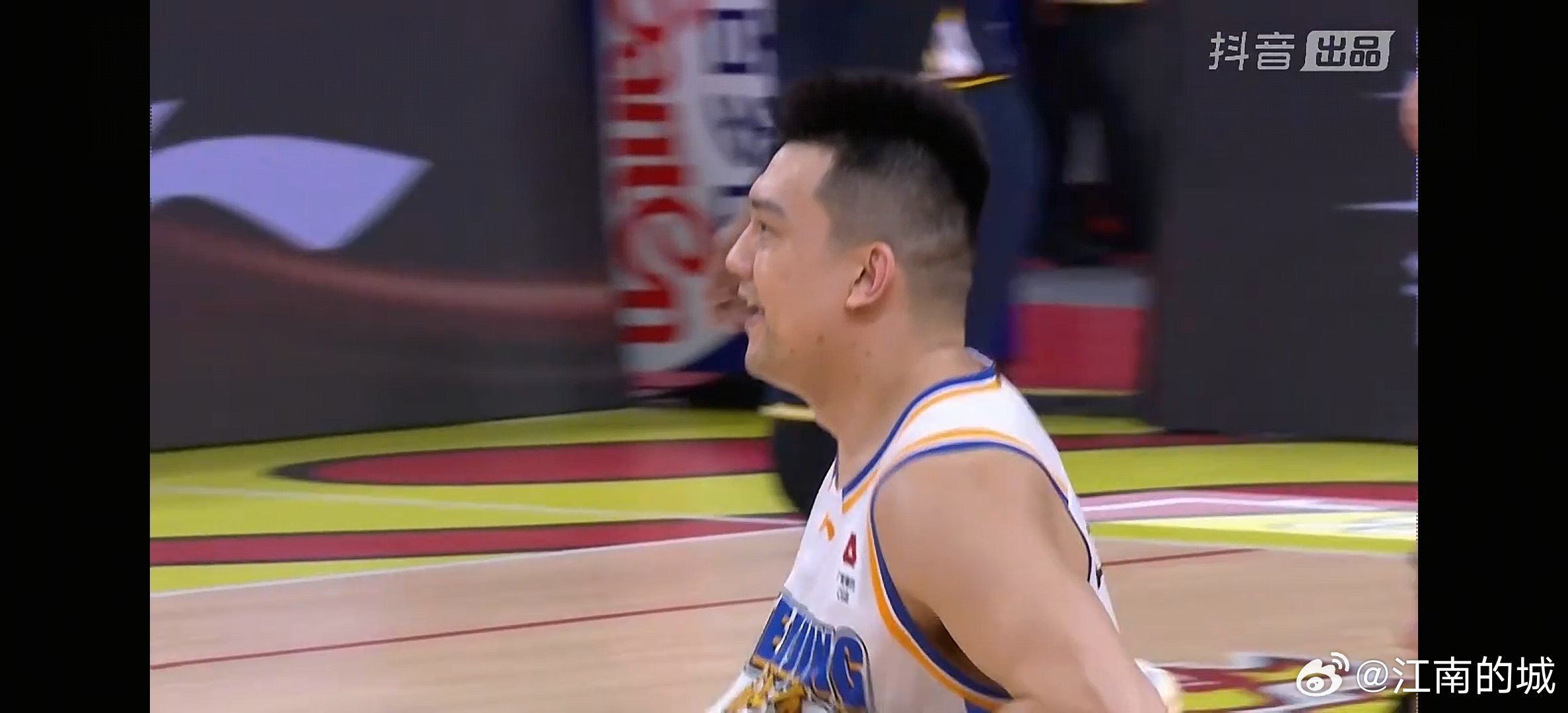 塔城乔丹  张才仁     奖励二十串烤串儿北京男篮战胜广东男篮京粤大战