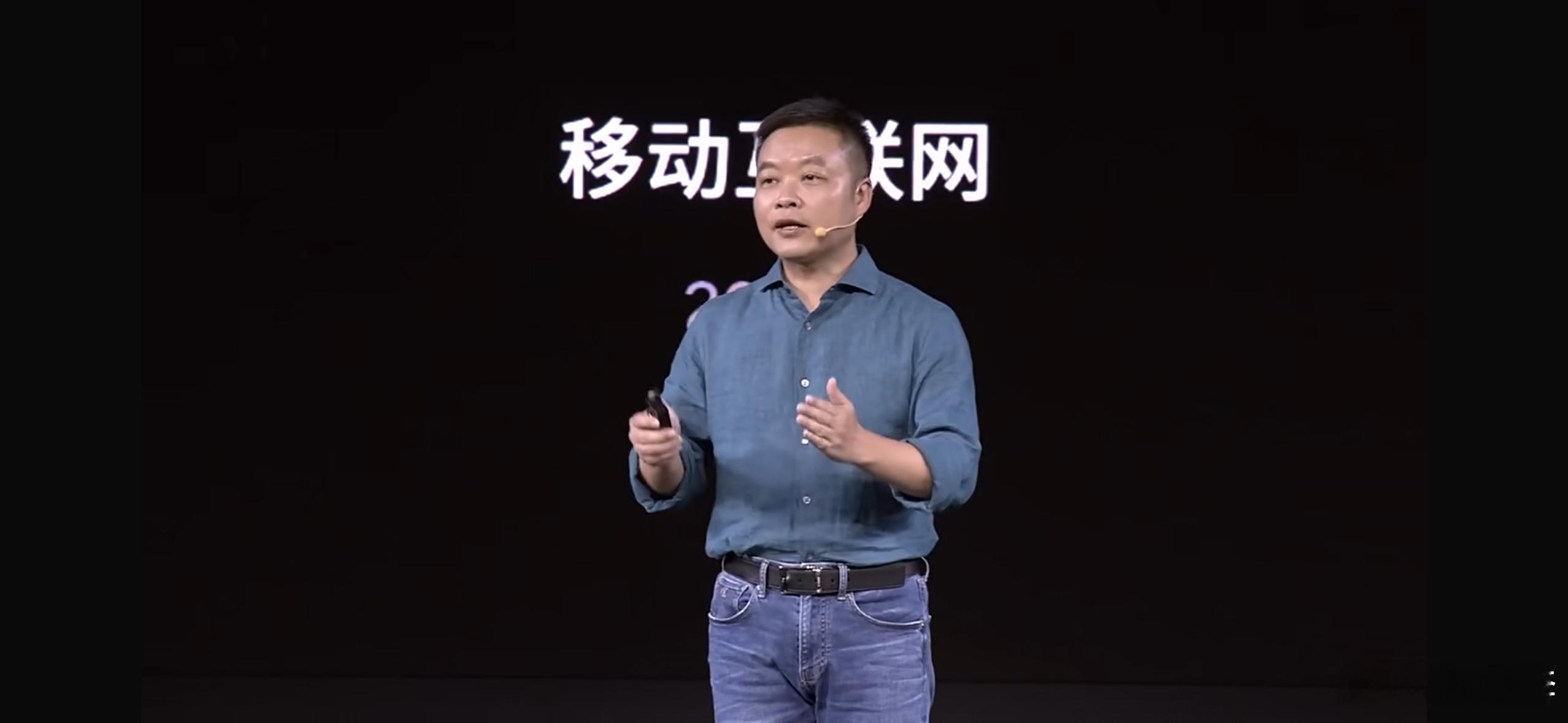 何小鹏： ”美国都在尽力把端到端做好我们中国在干什么？我们都在做周销量榜“#新能