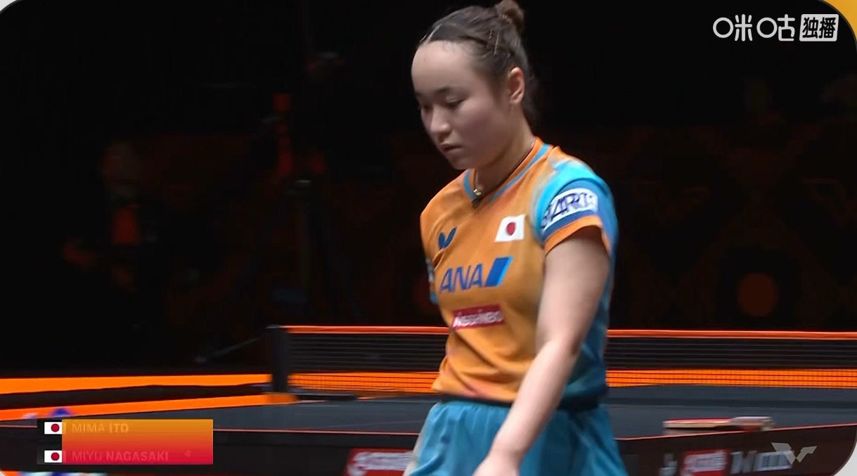 伊藤美诚3-1长崎美柚恁俩快点 还有一场混双呢