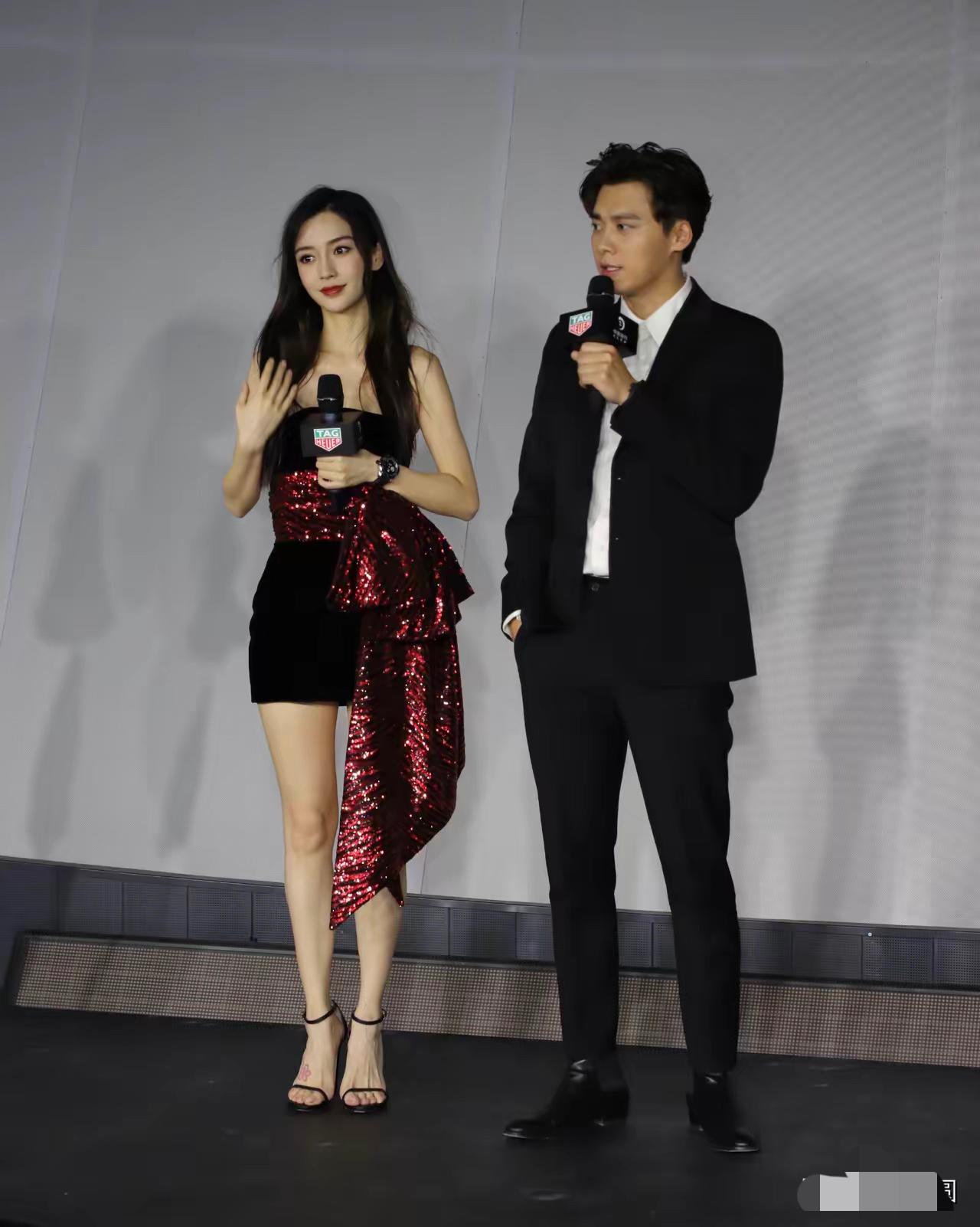 杨颖旁边男的是谁？好久没有见到过