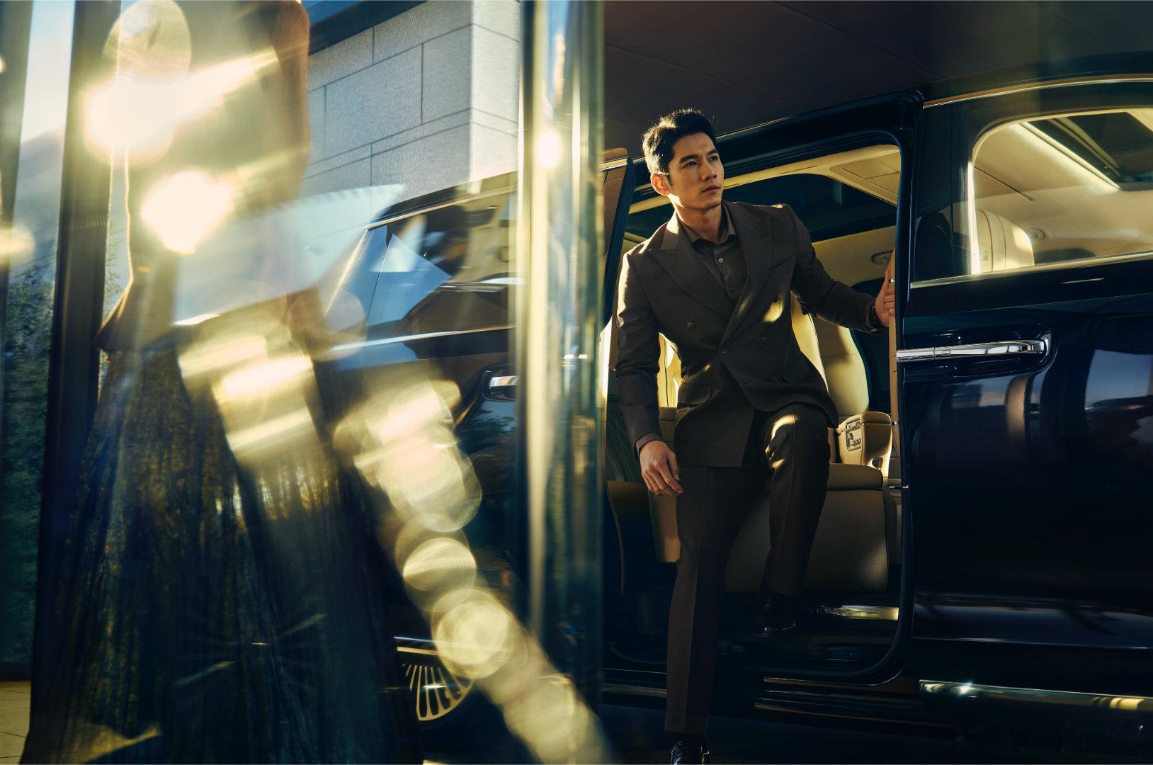 智界V9首发同级最多安全气囊气囊数量多确实看着很良心，但安全从来不是只看个数。车