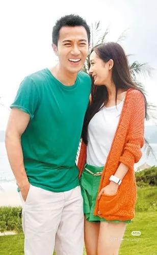 谁的青春里，没为一段双向奔赴的爱情热烈过？
 
这张老照片里的画面，隔着屏幕都能