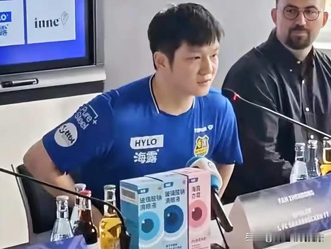 樊振东缺席，乒超第三阶段门票遇冷！

乒超联赛第三阶段即将在乌鲁木齐开打，这本该