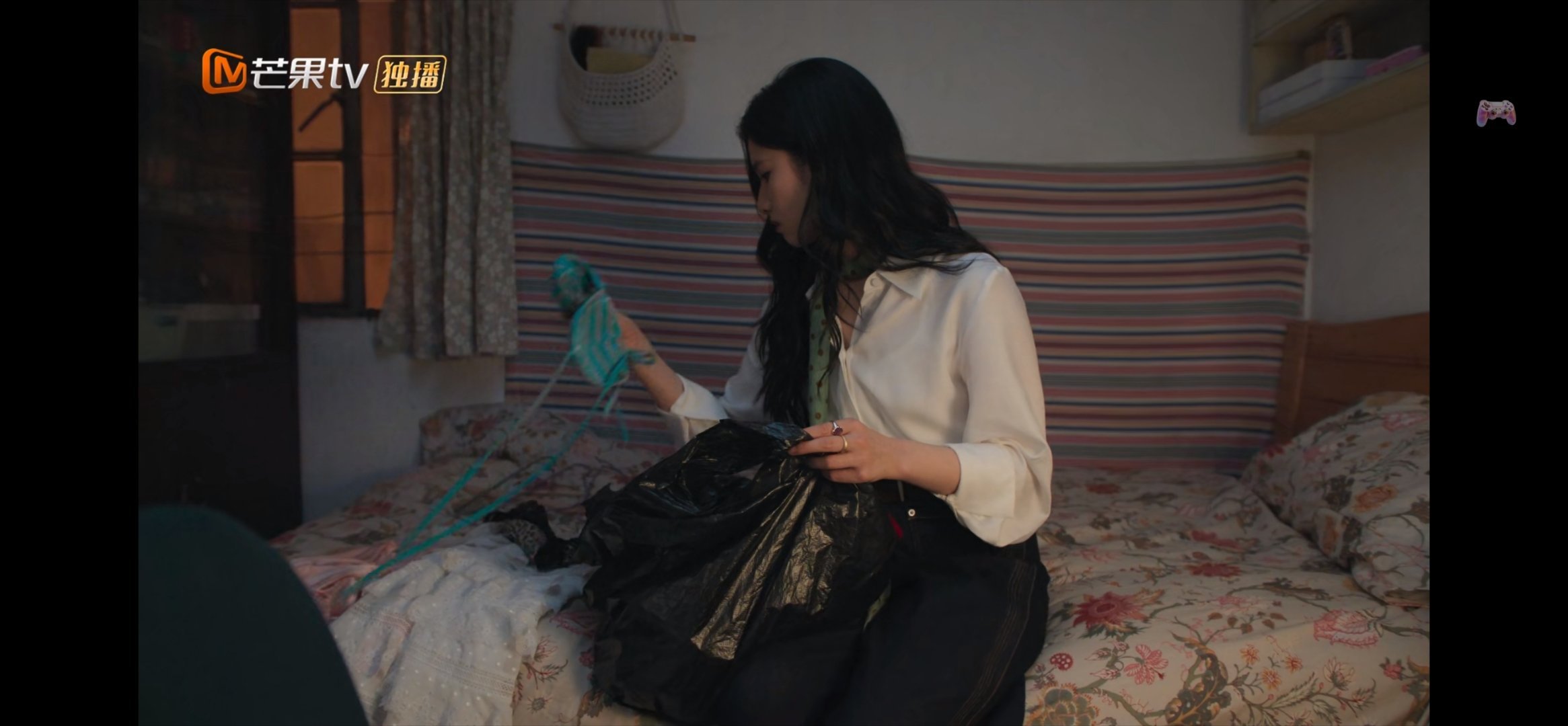 野狗骨头小说忘了男主有没有睡过其他女人，看剧版，这是和其他女人同居了吧？女主回来