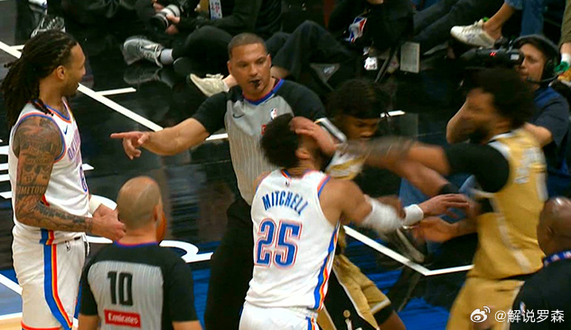 在野球场，尚帕尼这是要挨揍的。 