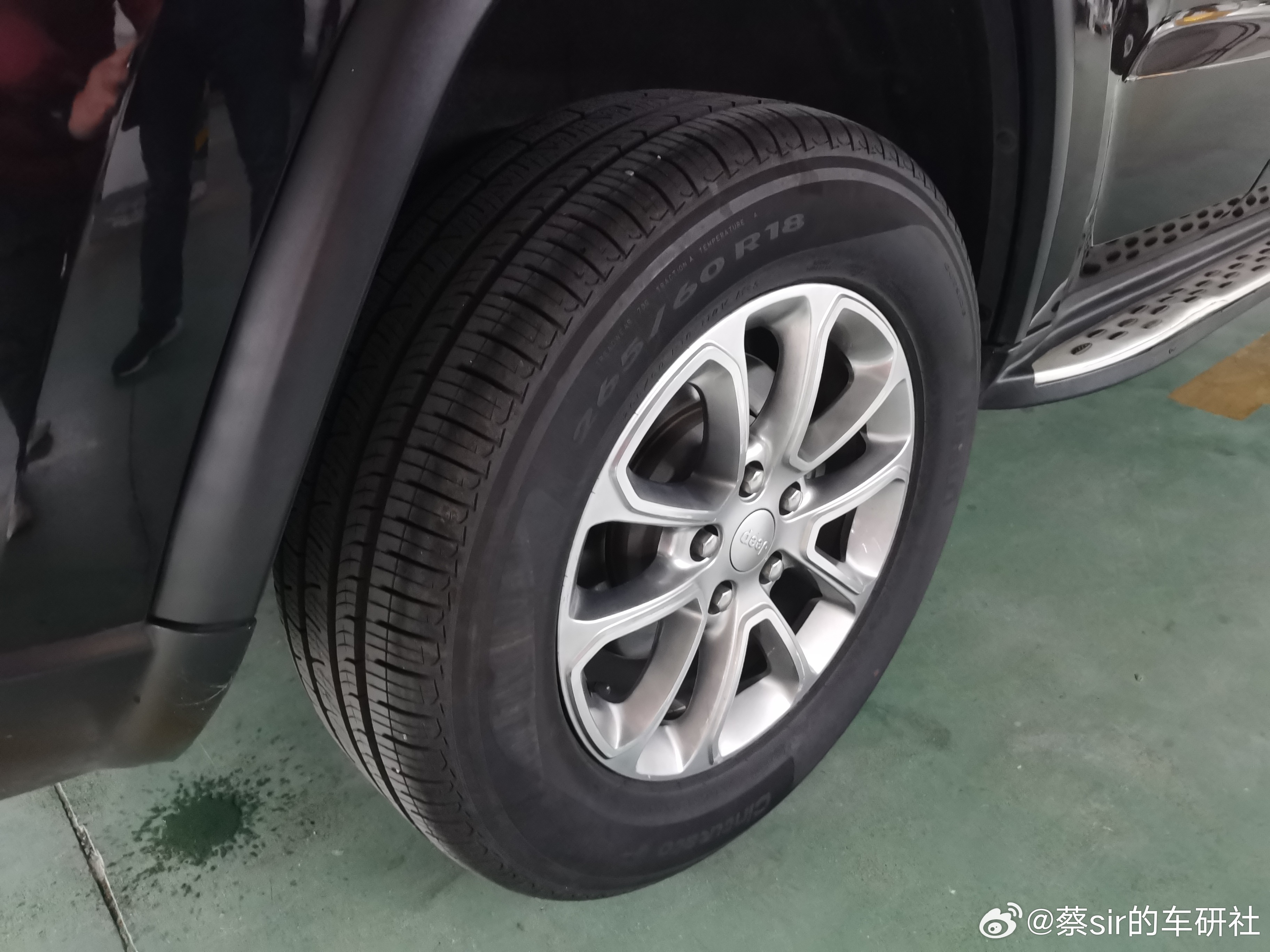 客户代卖，2017.3月份进口Jeep 大切诺基3.0精英导航版，实表16万多公