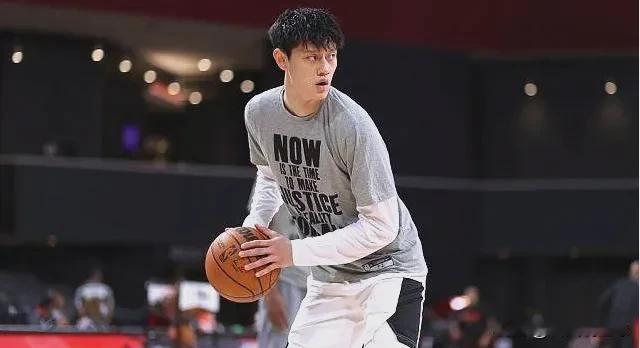 中国球员留洋潮再多一人！继杨瀚森、林葳和余嘉豪后，今天多个媒体消息源报道曾凡博与