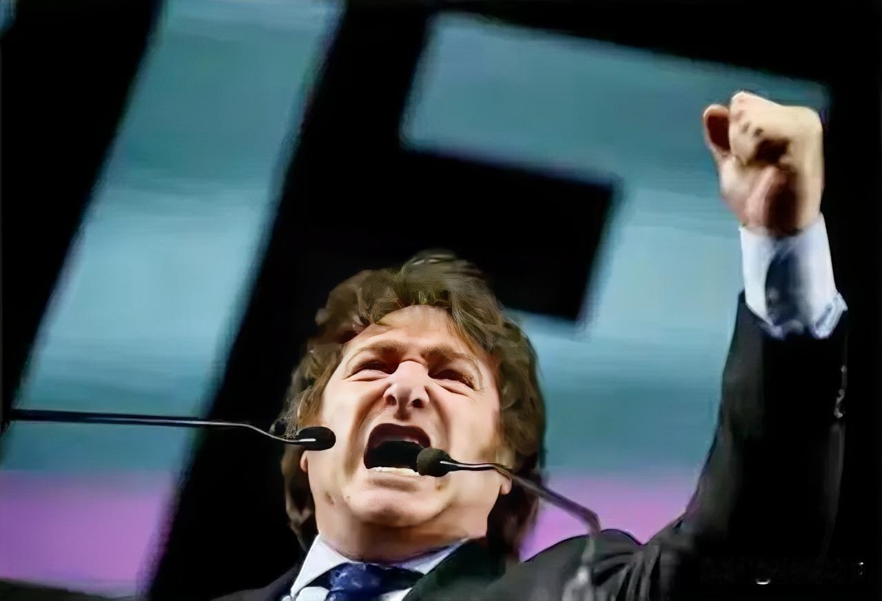 特朗普翻脸比翻书快！
200亿援助说停就停，米莱被架在火上烤
米莱的改革账，
阿