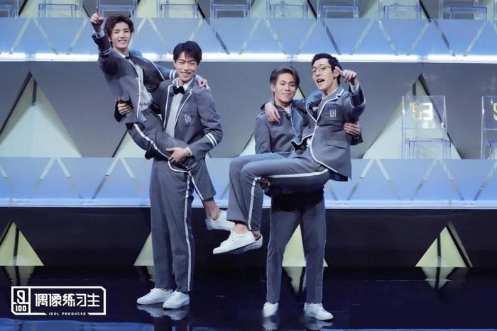 很多人不认识灵超，他2018年参加了《偶像练习生》，是当时比较有人气的学员，但没