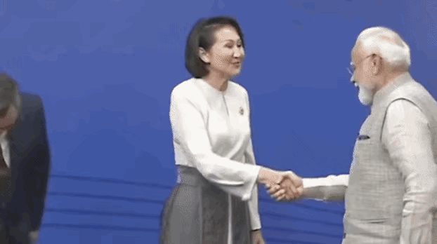 最近，2026年上合组织峰会在吉尔吉斯斯坦首都比什凯克拉开帷幕，各国领导人齐聚一