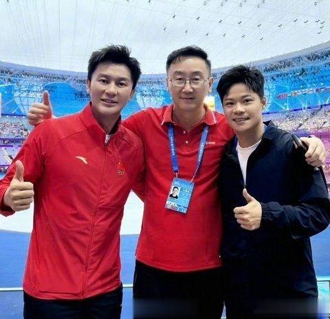 #李晨苏炳添今日官宣势不可挡身份# 啊啊啊啊啊啊啊等到李晨苏炳添官宣加盟《势不可