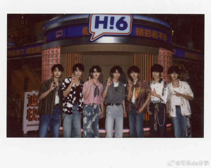时代少年团hi6拍立得更新了时团你好星期六拍立得胶片照 时代少年团hi6拍立得更