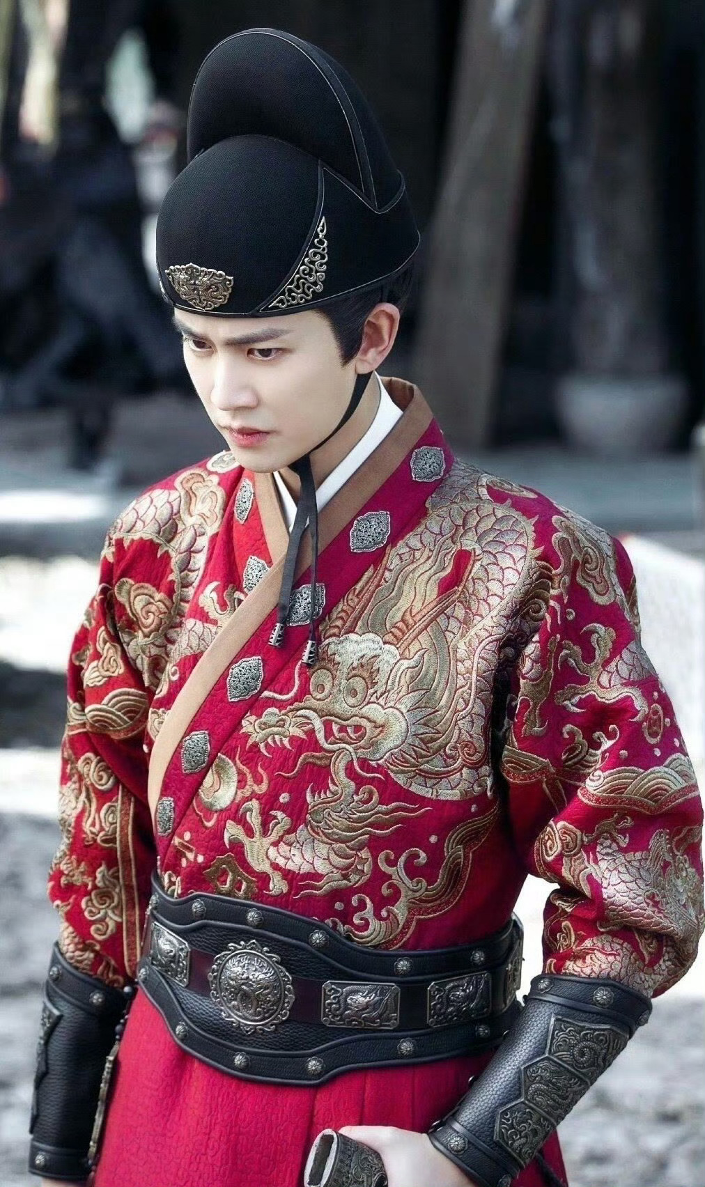 #任嘉伦官宣离开欢瑞世纪#任嘉伦一路走来真是关关难过关关过，完全凭实力爆火，当年