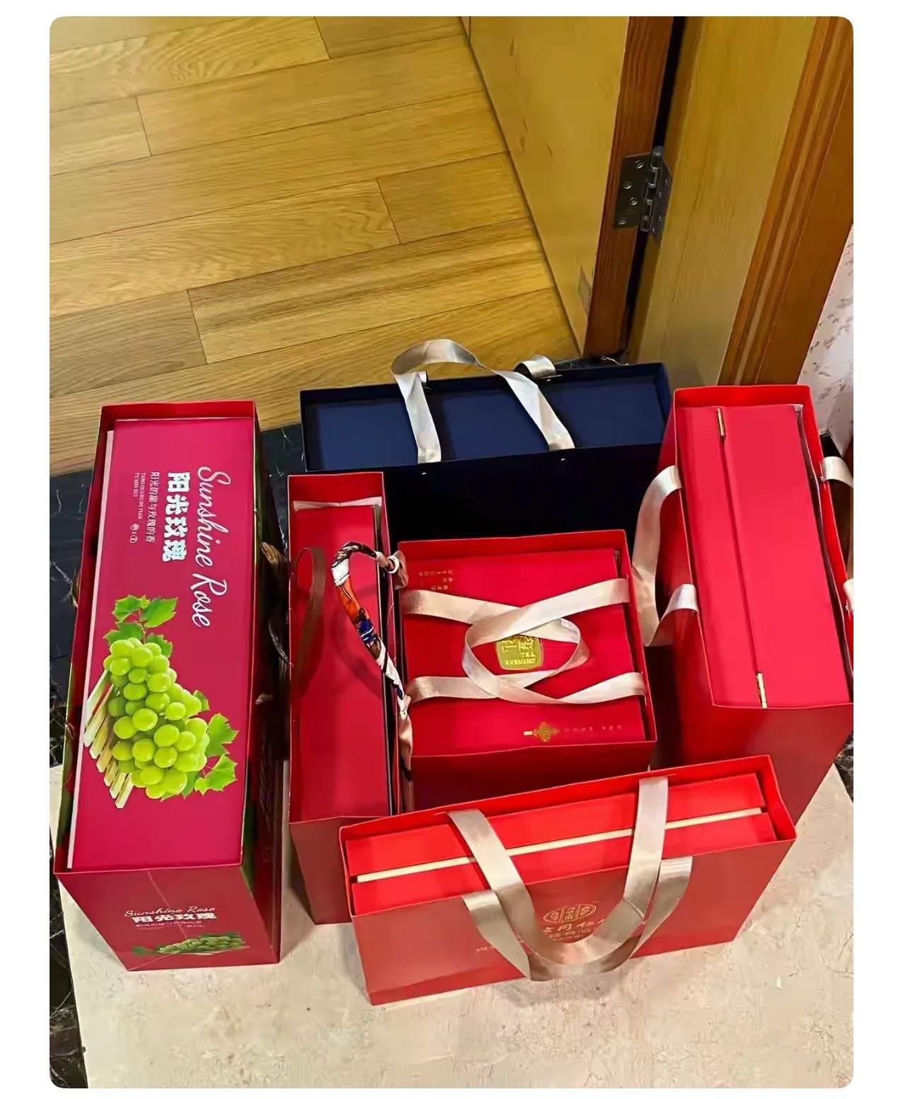 我老公摊上事了

儿子今年31岁，今年中秋节带着1000块钱的礼品去女孩家，没想