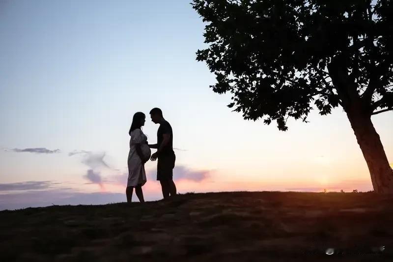 河南梁先生的遭遇太让人痛心。7月25日深夜他和郑州家中妻子道了晚安，第二天却联系