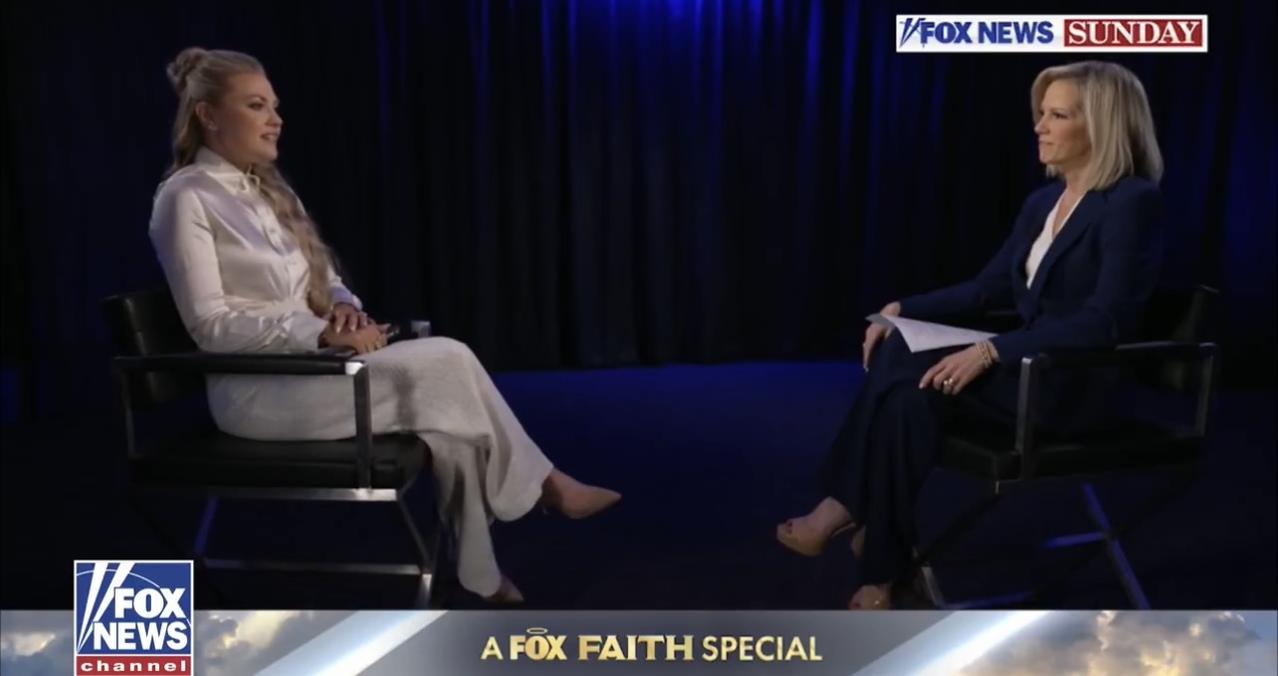 在接受福克斯新闻周日独家专访时，艾丽卡·柯克（查理.柯克遗孀）敞开心扉，谈到了她