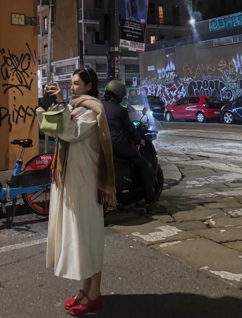 这到底是啥穿搭 