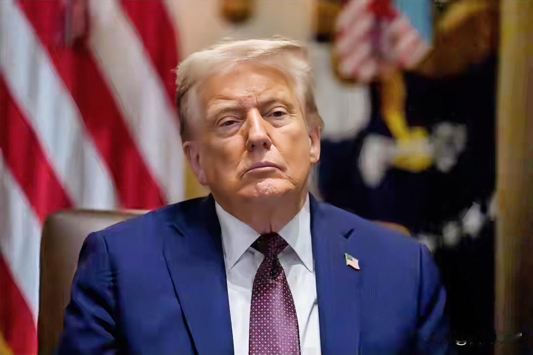 特朗普：美国没有义务帮助北约盟国支持距离美国数千英里的乌克兰。
这话听着确实扎耳