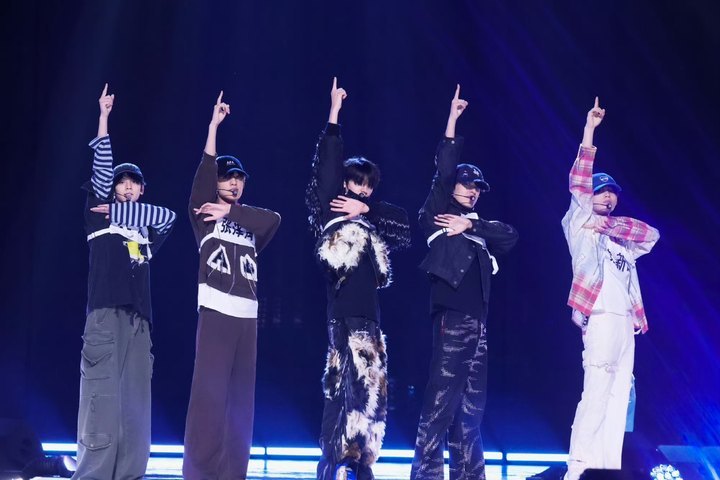 娱乐登陆少年尖叫之夜舞台登陆少年舞台就绪 登陆少年舞台就绪，燥候 